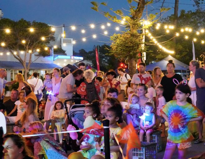 People at Markets Tugun Lights Up