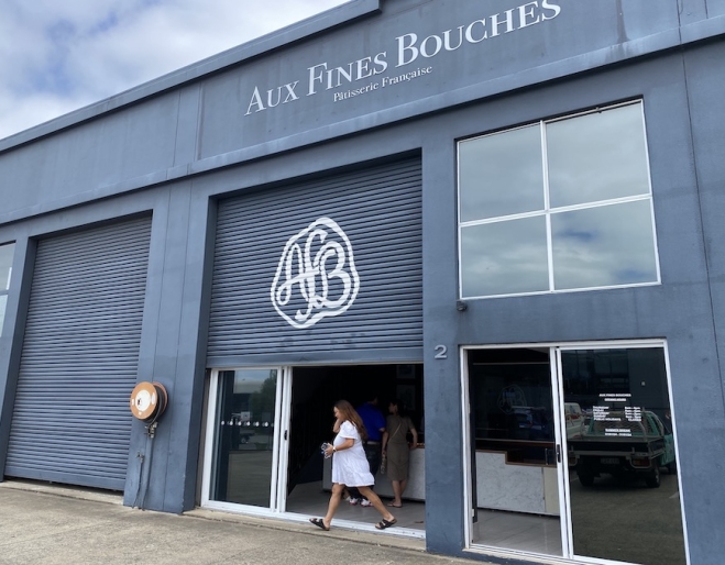 Aux Fines Bouches, Burleigh Heads