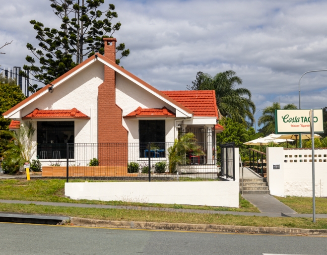 Exterior shot, Costa Taco Broadbeach