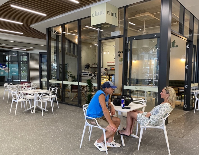 Chut and Co., Mermaid Beach