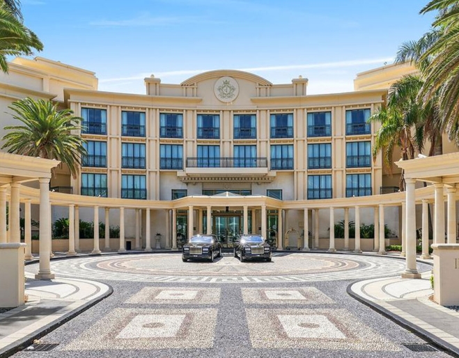 Imperial Hotel Main Beach