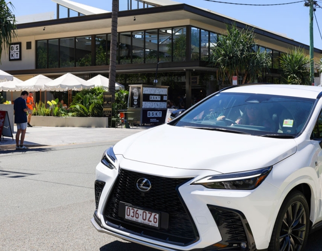 Lexus-X-Nobby-Beach