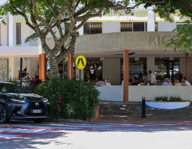 Lexus parked near Bar Ricci