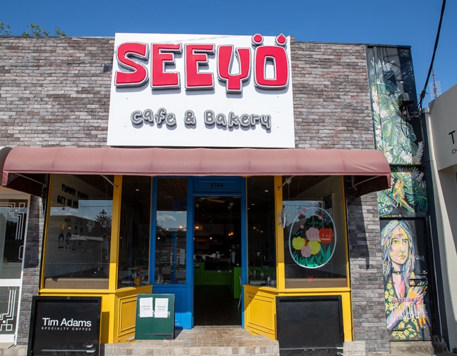 Facade of See Yo Bakery Mermaid Beach