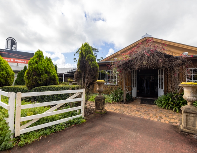 Mount Tamborine Vineyard & Winery 