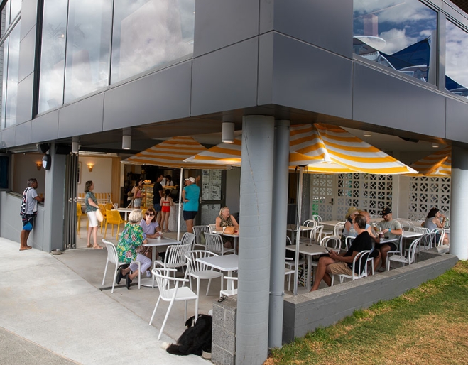 Exterior of Bean Surfing Tallebudgera