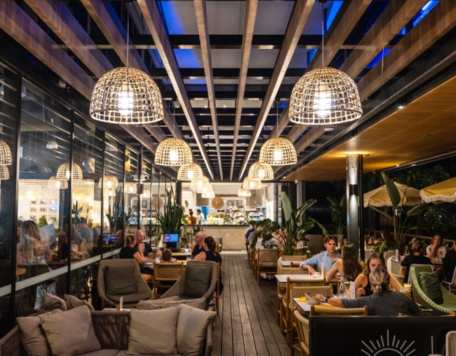 Isla Cantina Surfers Paradise 