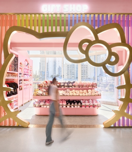 Entry to Hello Kitty Cafe 