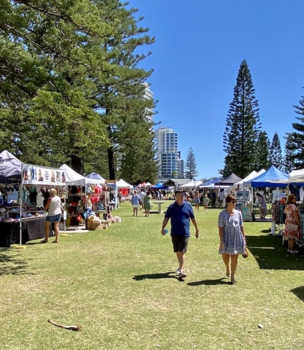 Broadbeach Beachside Market (Art and Craft Markets)