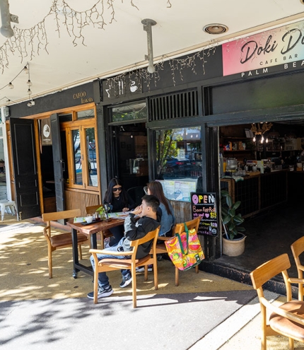 Cafe Bar Doki Doki Palm Beach