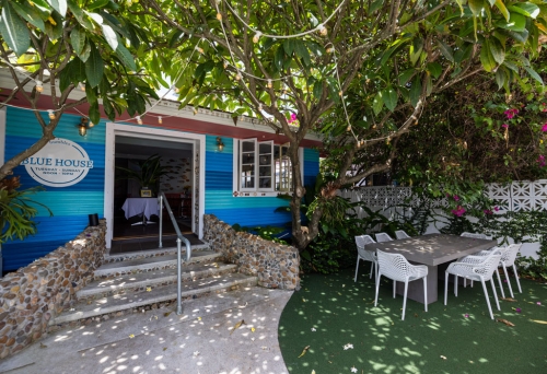 Blue House Surfers Paradise 