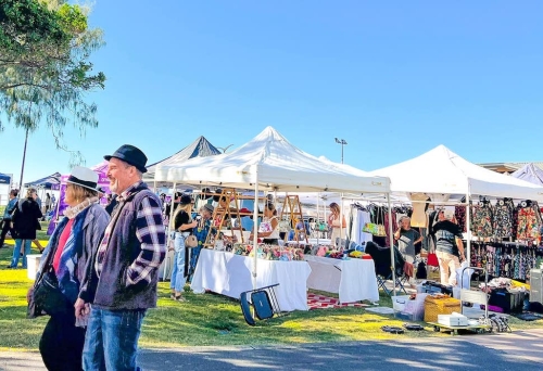 Burleigh Heads Beachside Markets