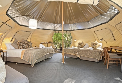Cedar Creek Lodges: The Woodlands Glamping Tamborine Mountain