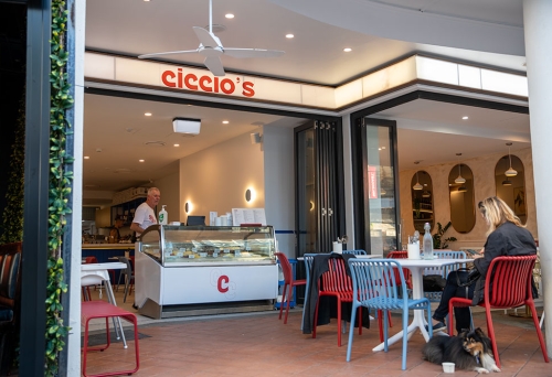 Outdoor table at Ciccio's Pizza & Gelato
