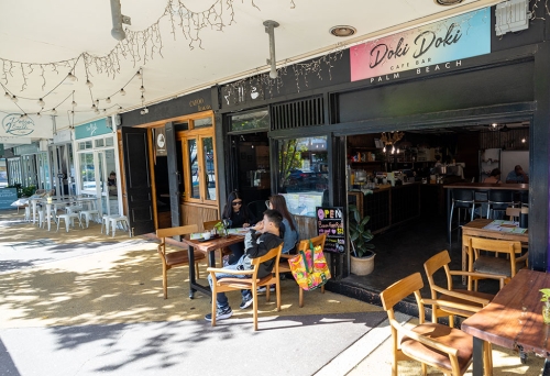 Cafe Bar Doki Doki Palm Beach