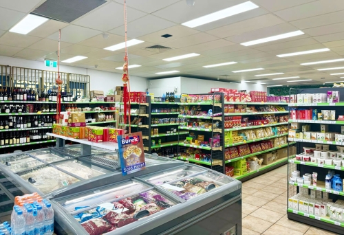 European Deli & Grocery Labrador  