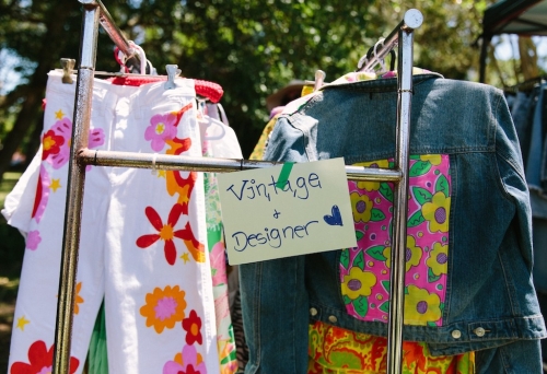 'Her Wardrobe Market', Tugun