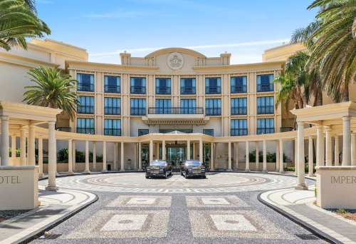 Imperial Hotel Main Beach
