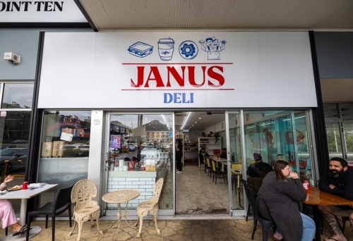 Janus Deli Molendinar