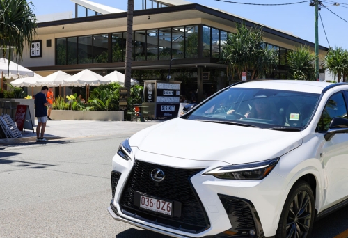 Lexus-X-Nobby-Beach