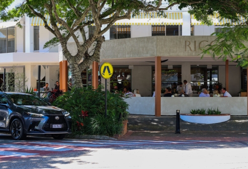 Lexus parked near Bar Ricci
