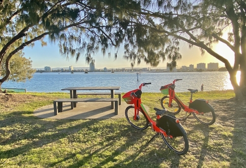 Doug Jenning Park looking at Broadwater Main bach