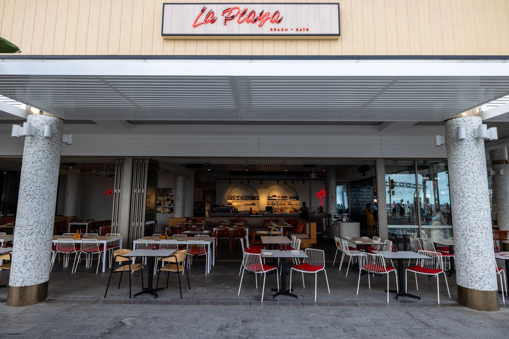 La Playa Surfers Paradise 