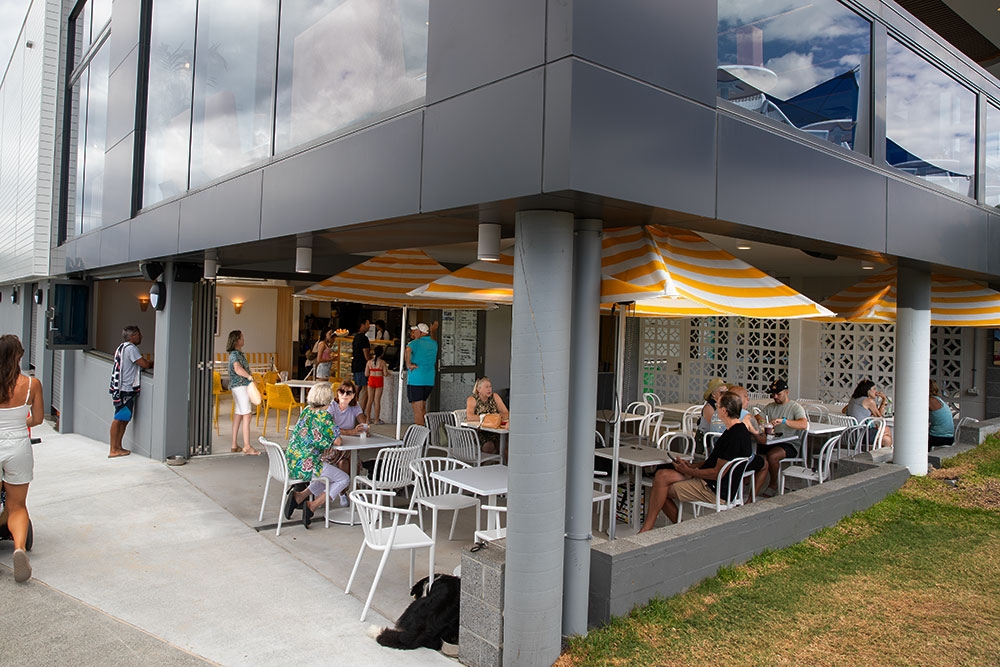 Exterior of Bean Surfing Tallebudgera