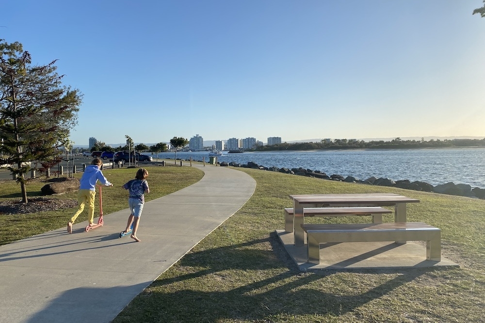 Doug Jenning Seawall Broadwater walk 