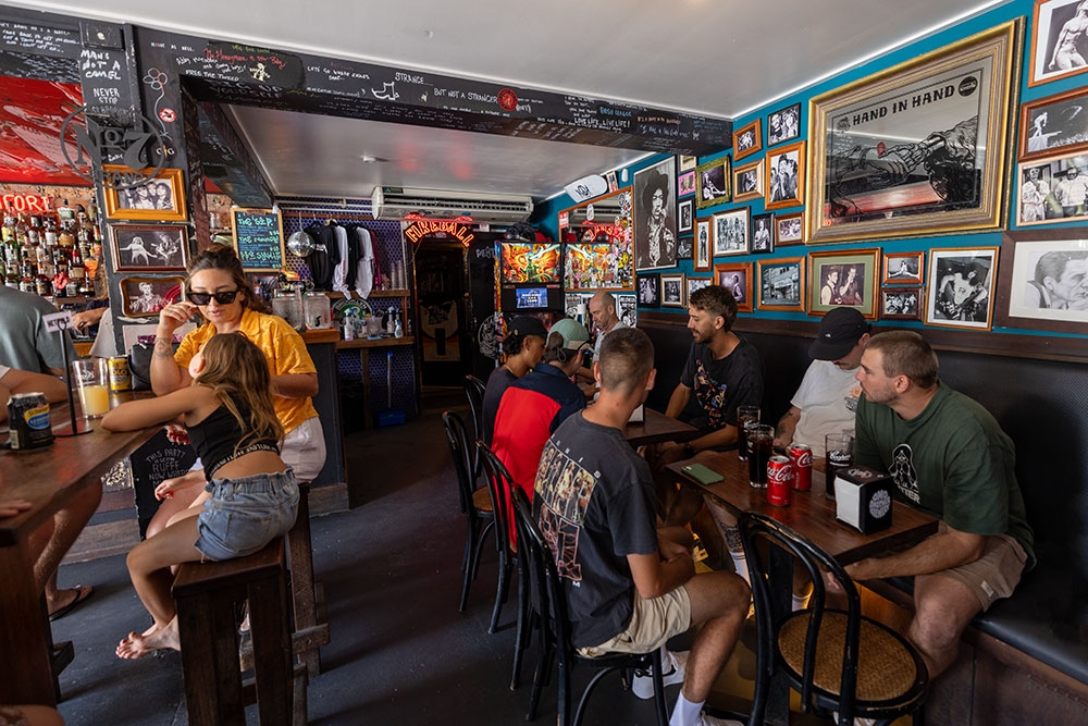 Eddie's Grub house Coolangatta 
