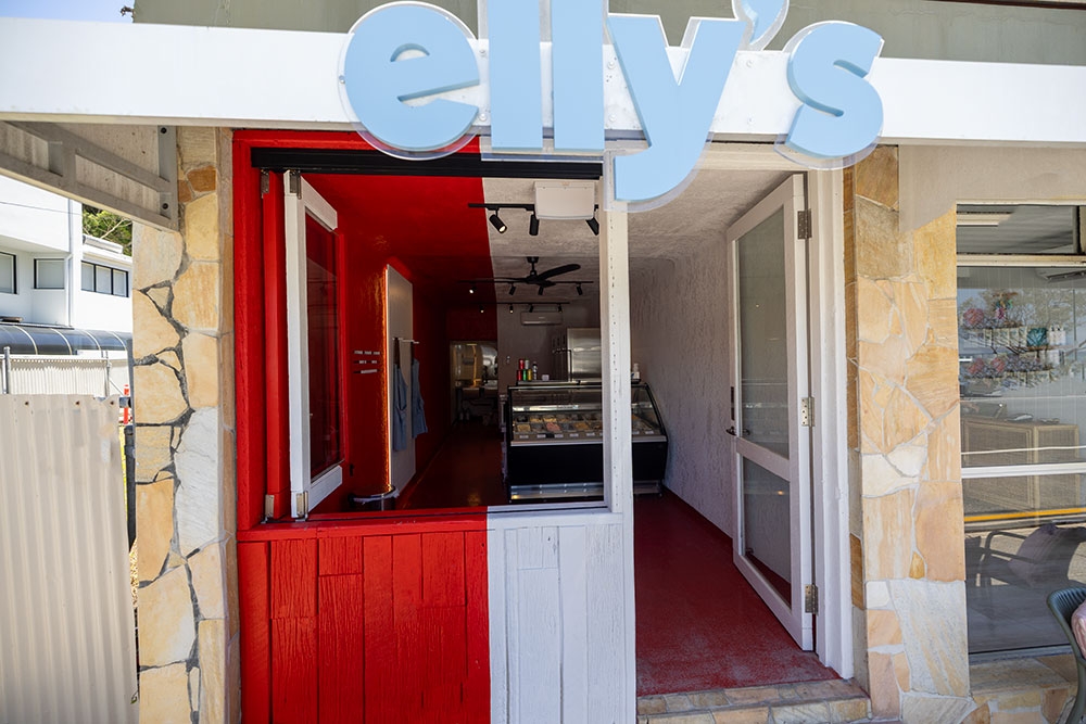Entrance to Elly's Gelato Currumbin