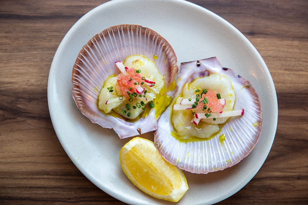 Scallops at Hanks restaurant Kirra 