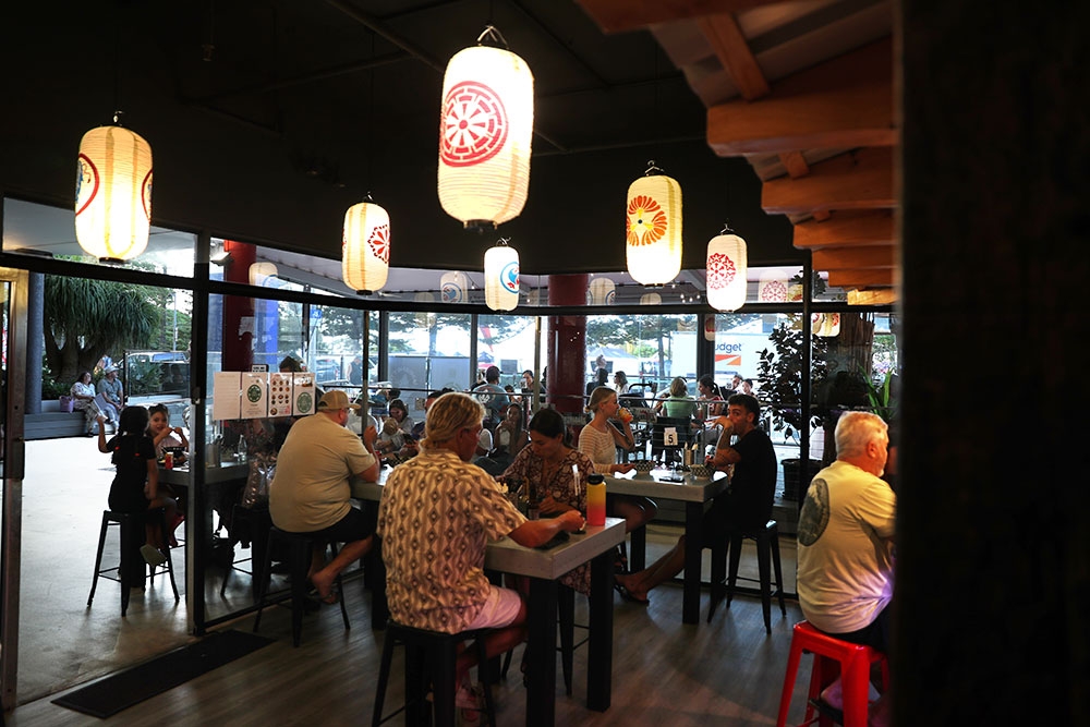 Diners at Harahetta Ramen