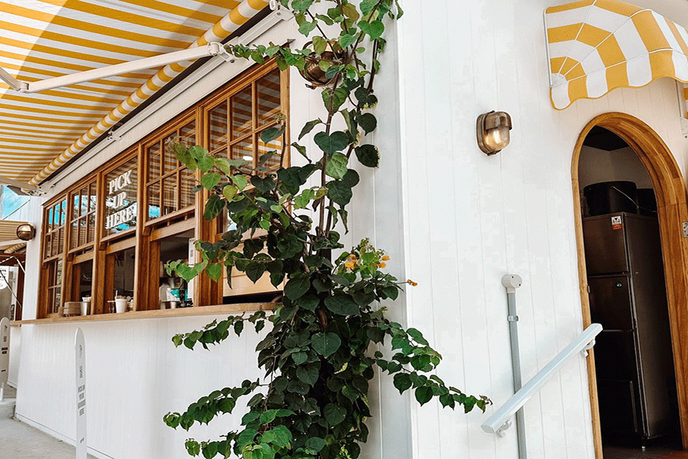 Door and windows of Neptune Kiosk