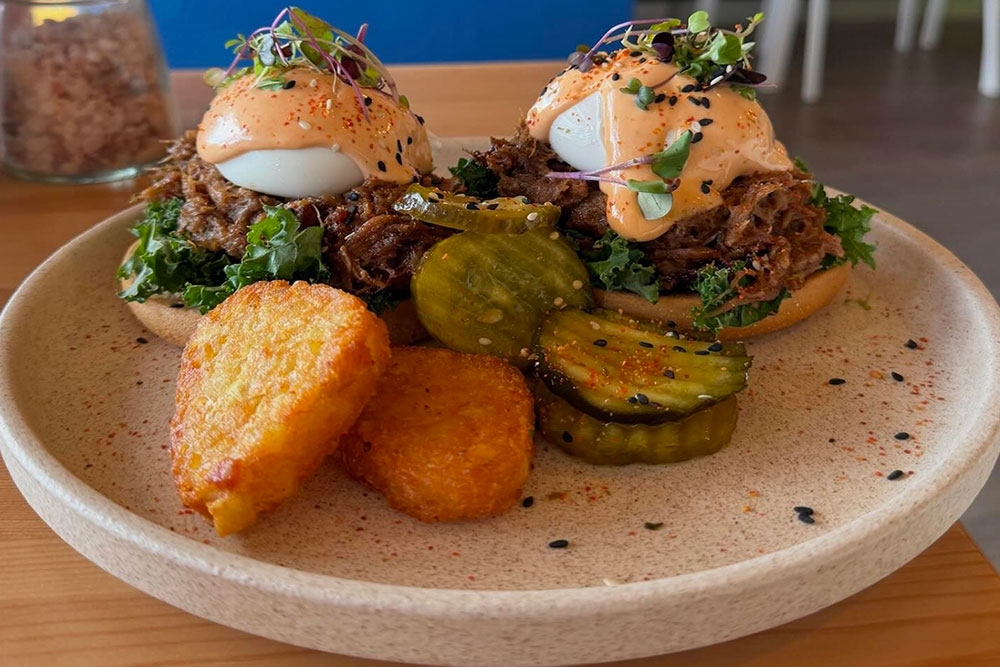 Plate of eggs benny at See Yo cafe