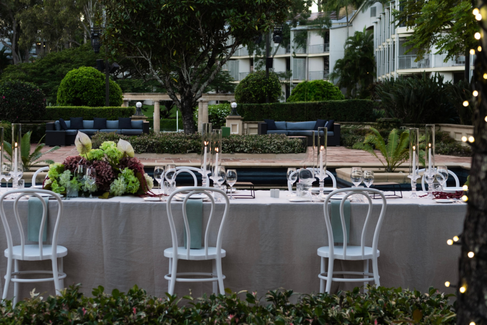 Table setting 
