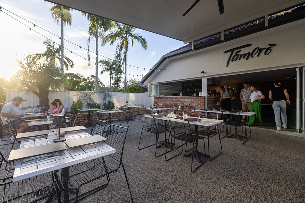 Outdoor courtyad at T'amero Pizza Tapas Bar