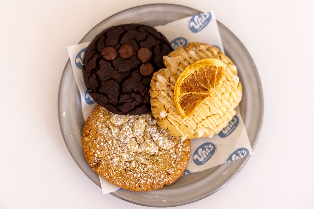 Cookies on plate at Uni's Bakehouse
