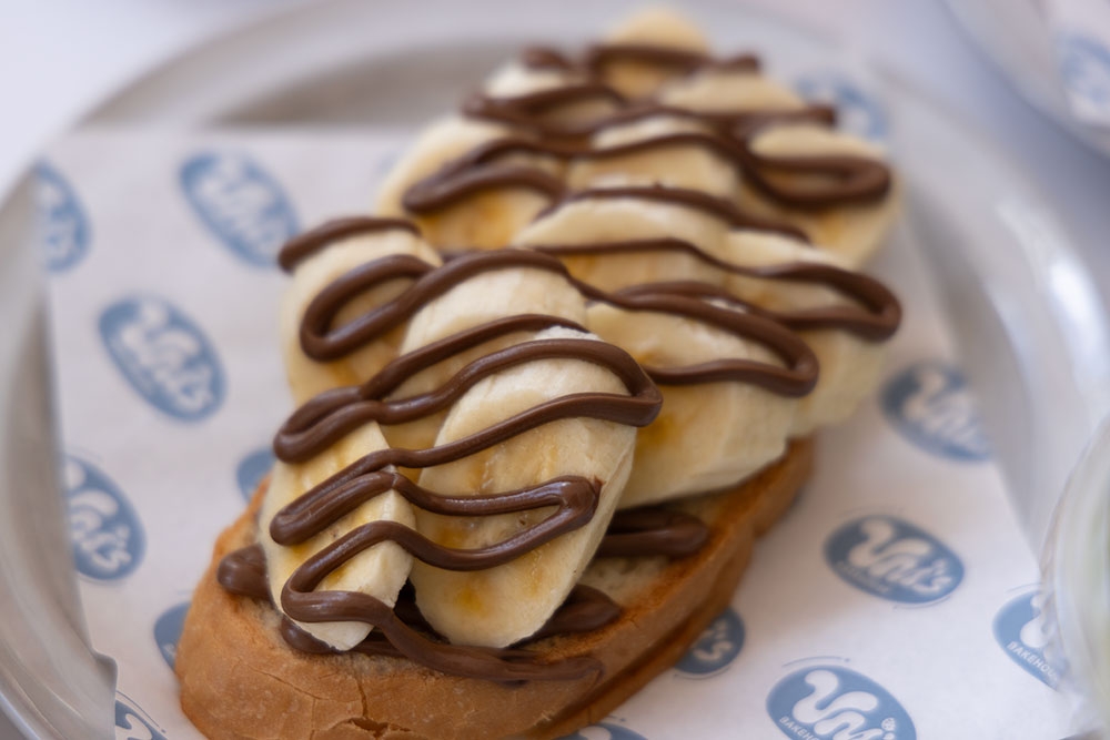 anana biscoff toast at Uni's Bakehouse Surfers Paradise