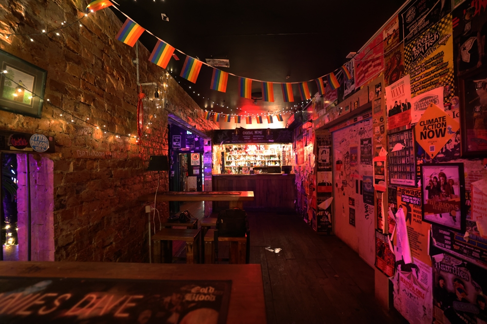 Vinnies Dive Bar Southport 