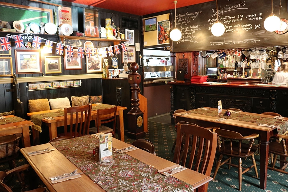 Fox and Hounds Wongawallan